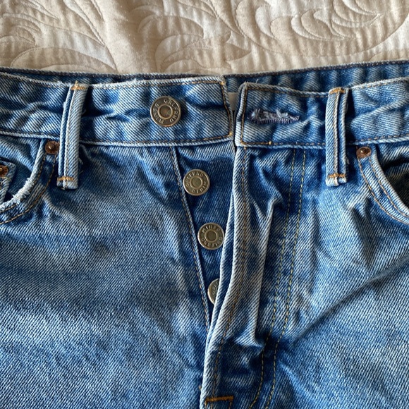 GRLFRND Jean Shorts - Picture 3 of 8